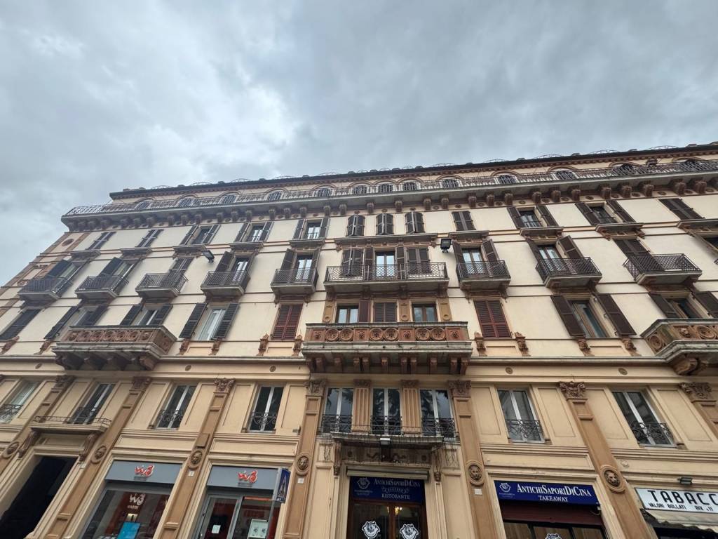 Locale commerciale piazza italia, centro storico, perugia