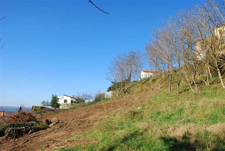 Terreno edificabile via del lago, montefiascone