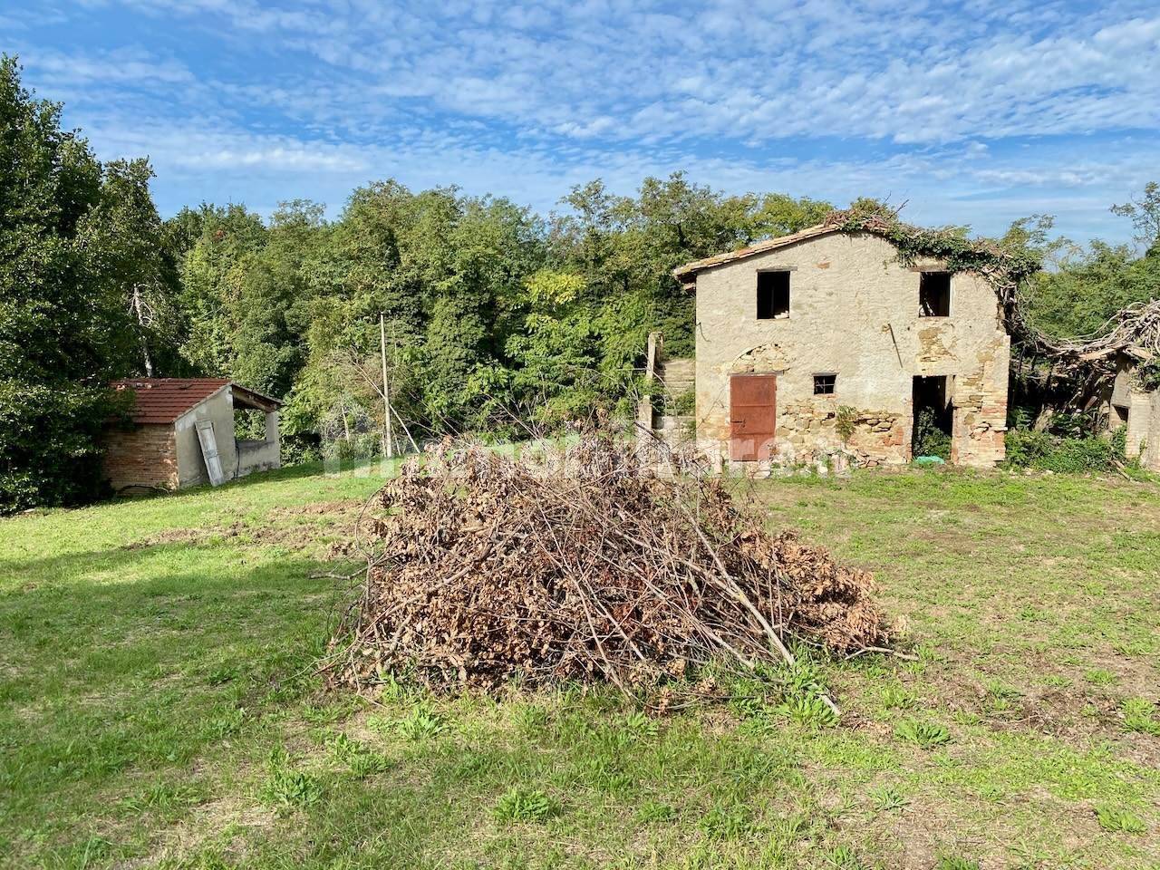 Rustico - Casale in vendita a Perugia