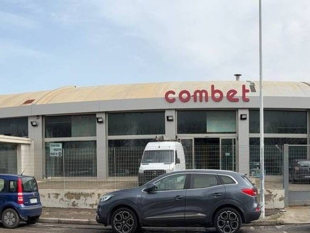 Capannone via simeto 9, viale elmas, cagliari