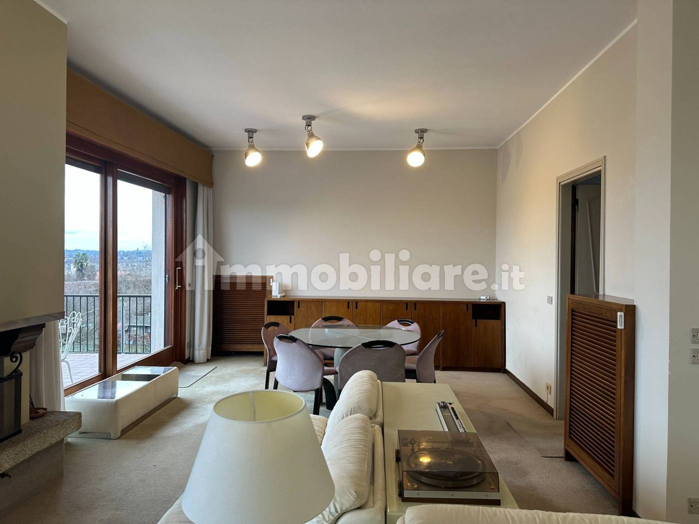 Villa in vendita a Dormelletto