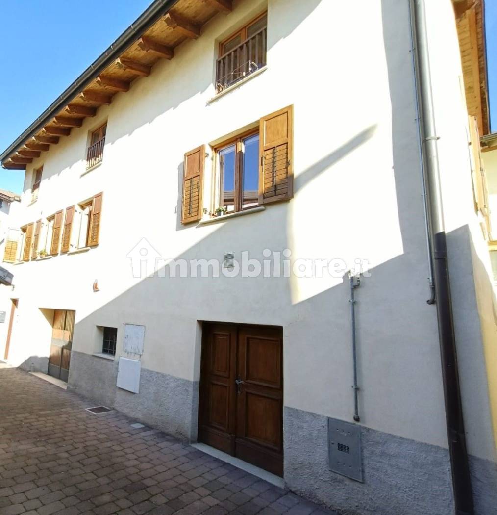 Casa indipendente in vendita a Mezzocorona
