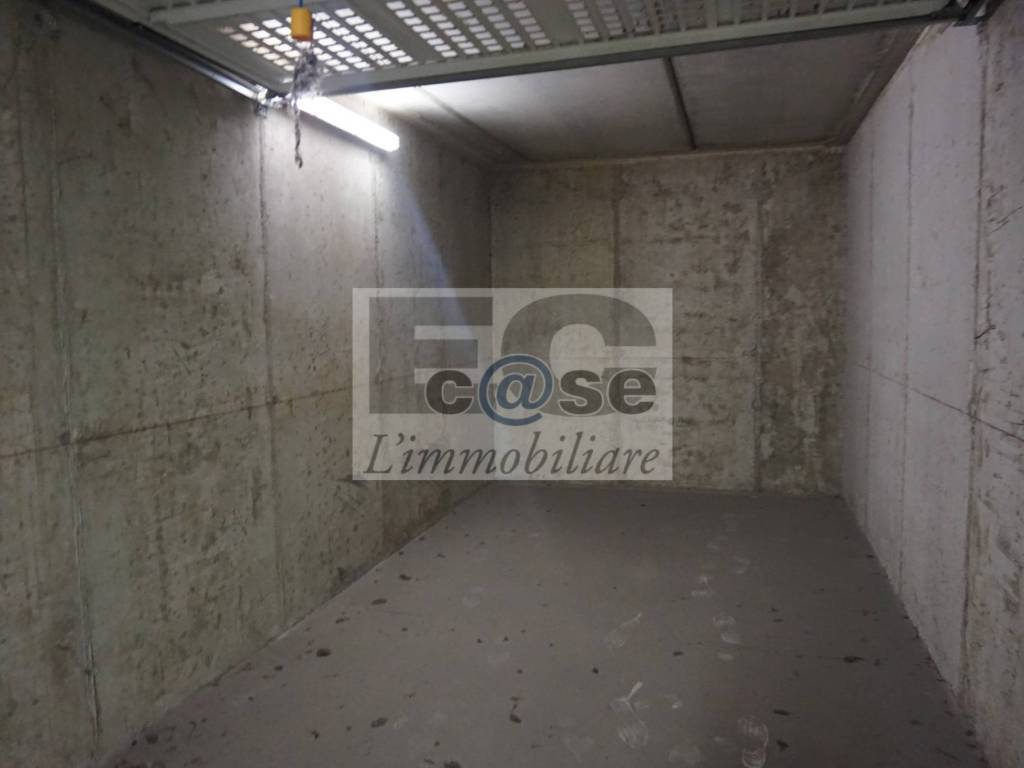 Garage - box via roma, macherio