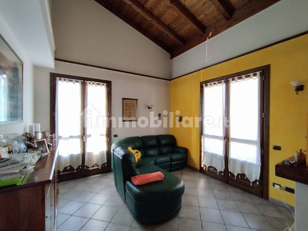 Salone