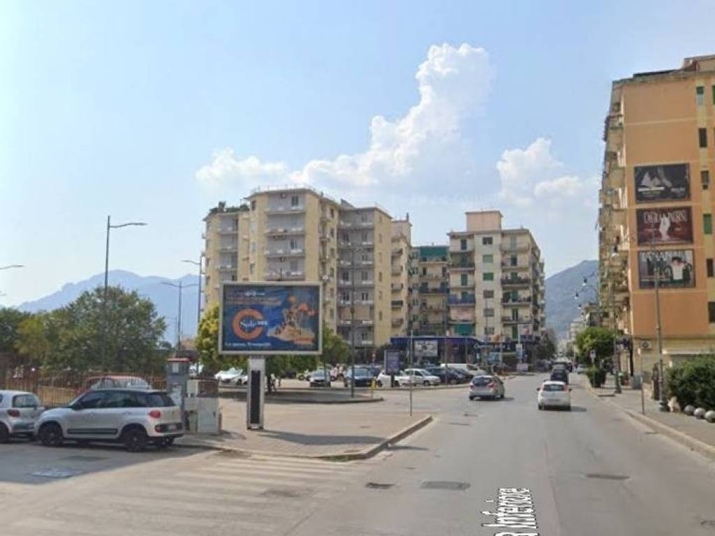 Locale commerciale via torrione, torrione, salerno