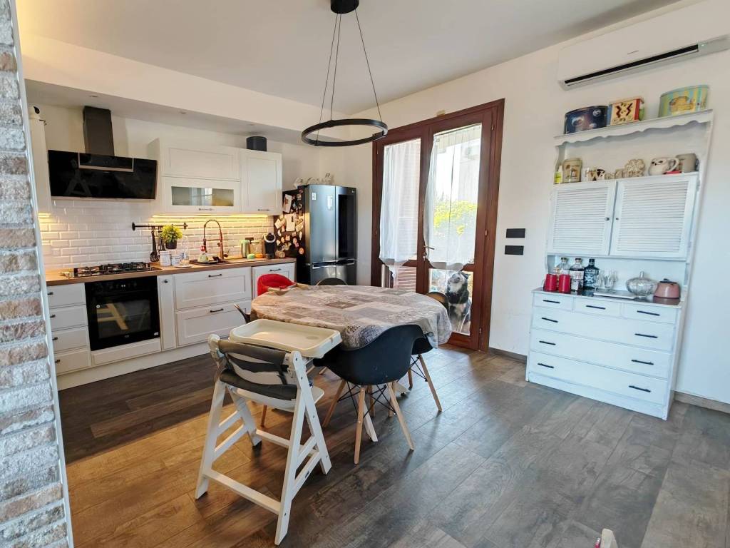 Villa a schiera via 4 novembre, vignole olmi, quarrata