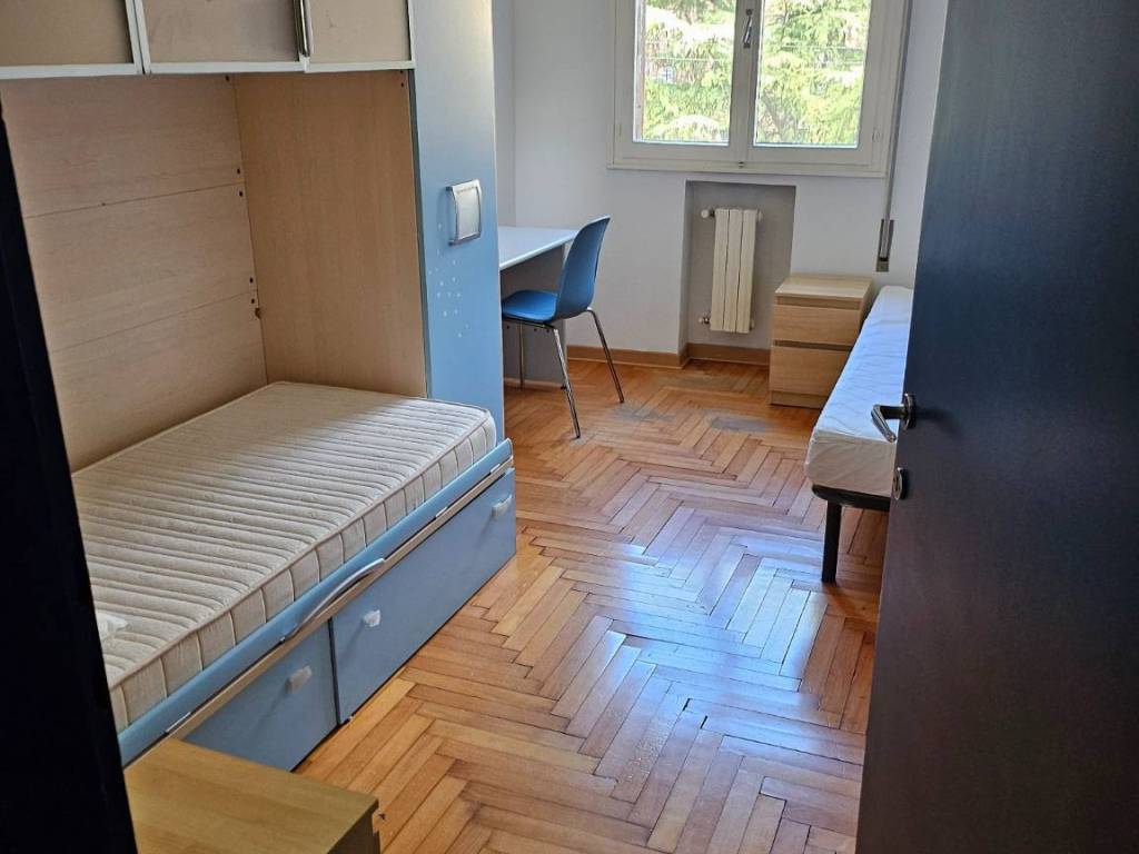Posto letto in doppia via giovanni canestrini 32, padova