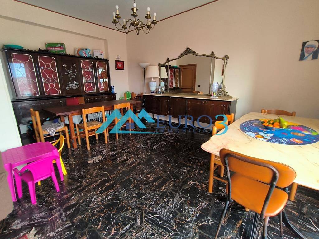 Salone