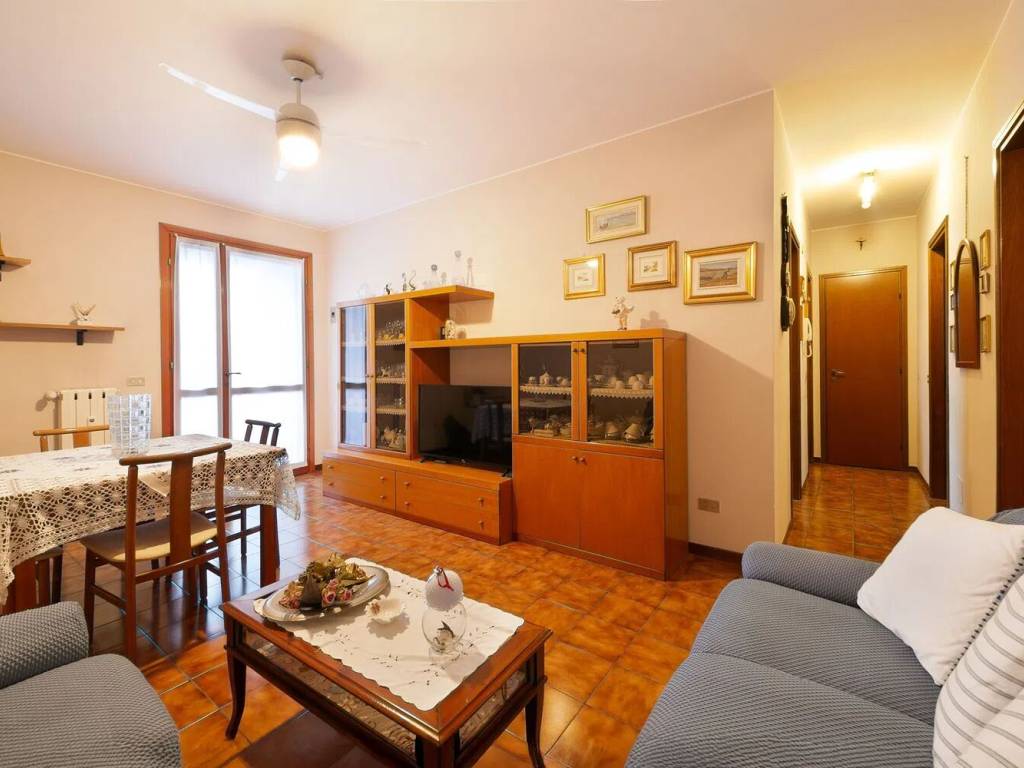 Trilocale via monte ortigara, 10, san rocco, monza
