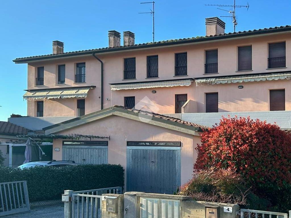 Villa plurifamiliare via asiago, centro, molinella
