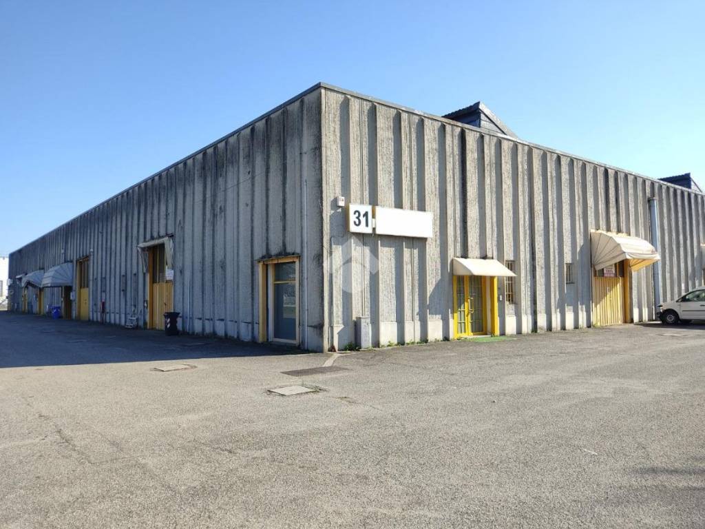 Capannone via pacinotti 2, zona industriale, carpi