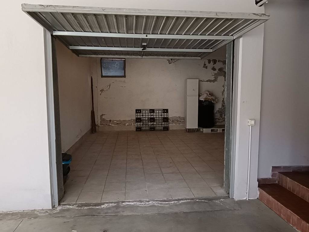 Garage - box via gorizia 8, porta mosa, cremona