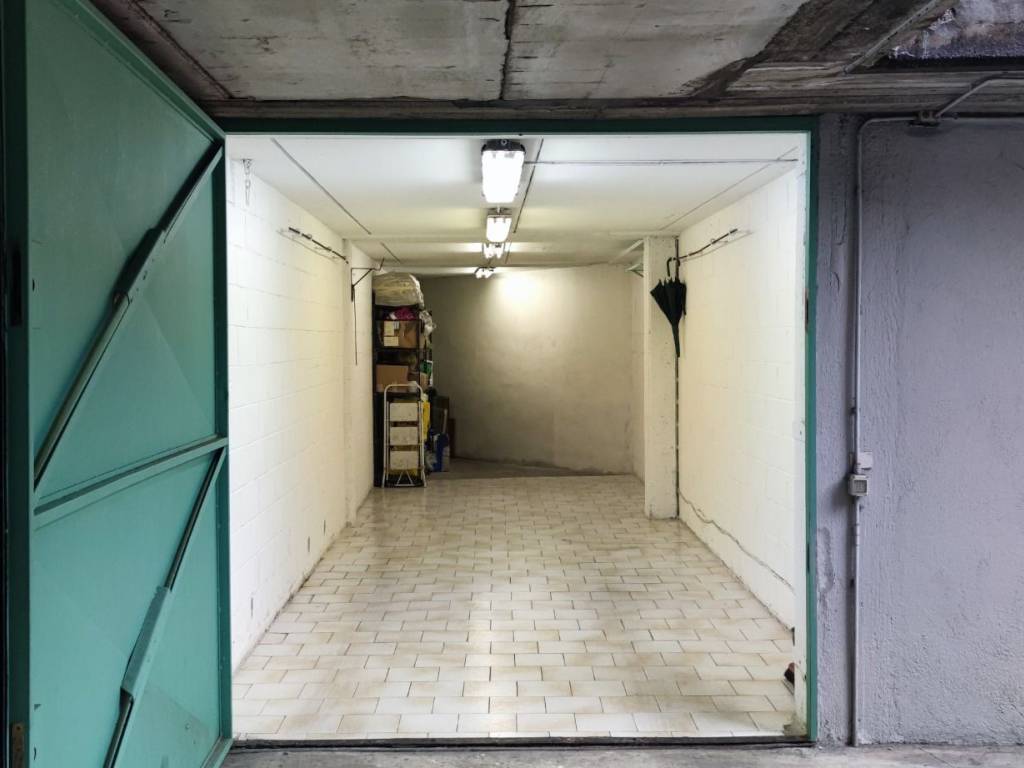 Garage - box via francesco guardi 58, bellaria, cinisello balsamo