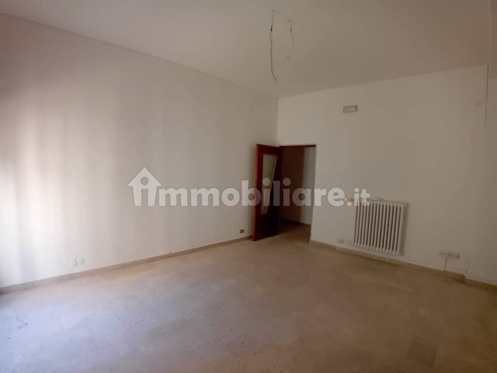 Stanza non arredata