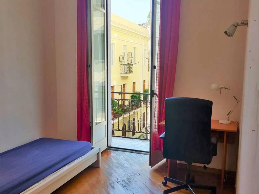 Stanza in affitto in appartamento via francesco fracanzano, 7, napoli