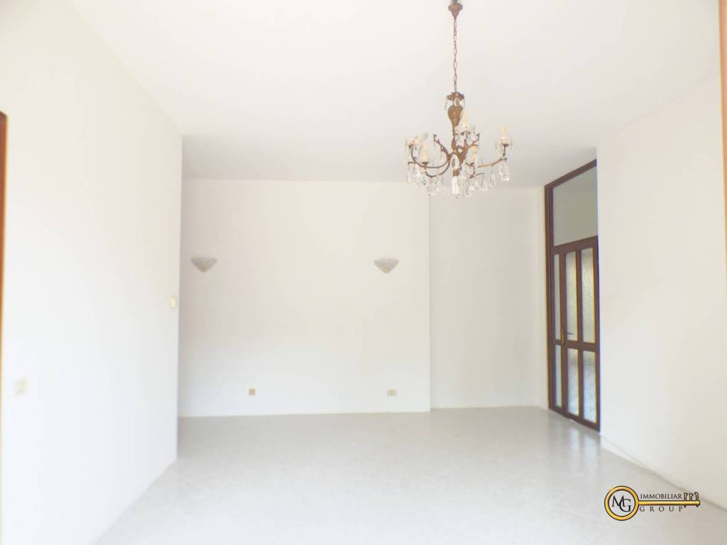 Stanza non arredata