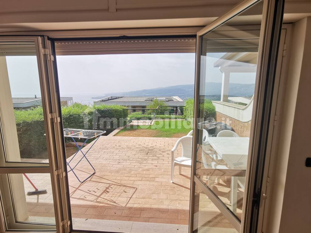 Villetta a schiera in affitto a Stalettì