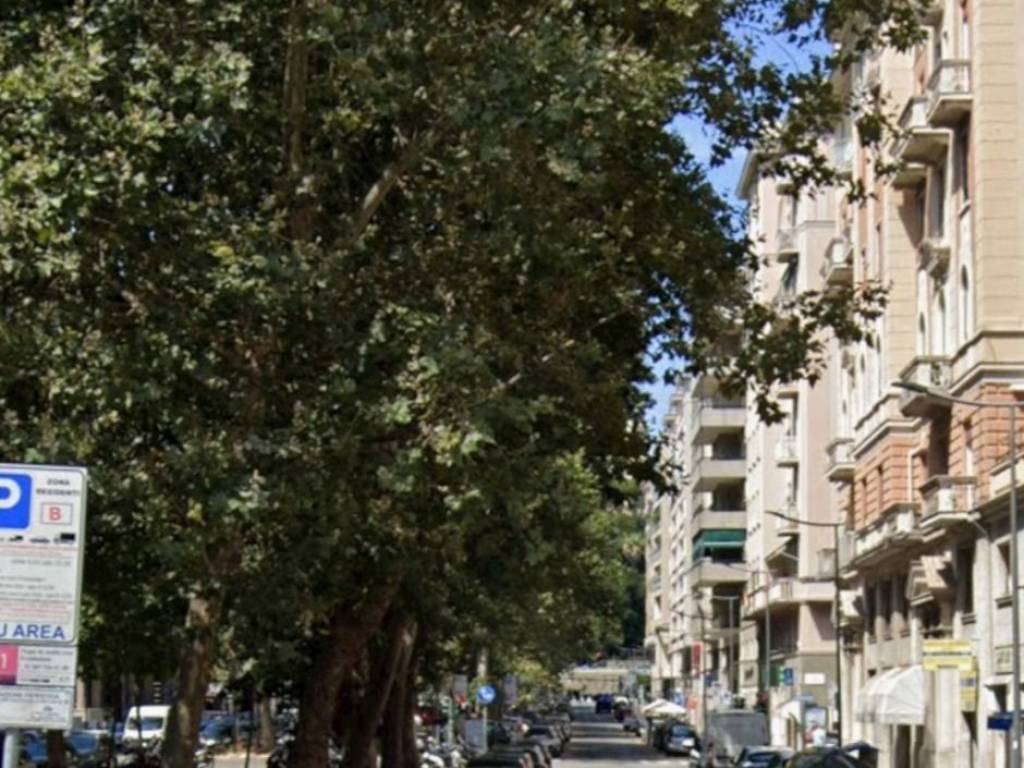 Locale commerciale via antonio cecchi, foce, genova