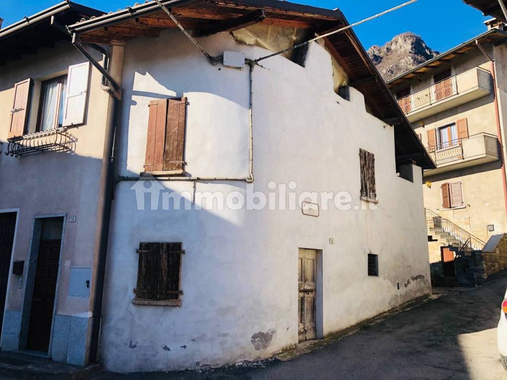 Rustico Roma Vendita Rustico in via Roma Mura. Da ristrutturare, 80 m², rif. 119329995