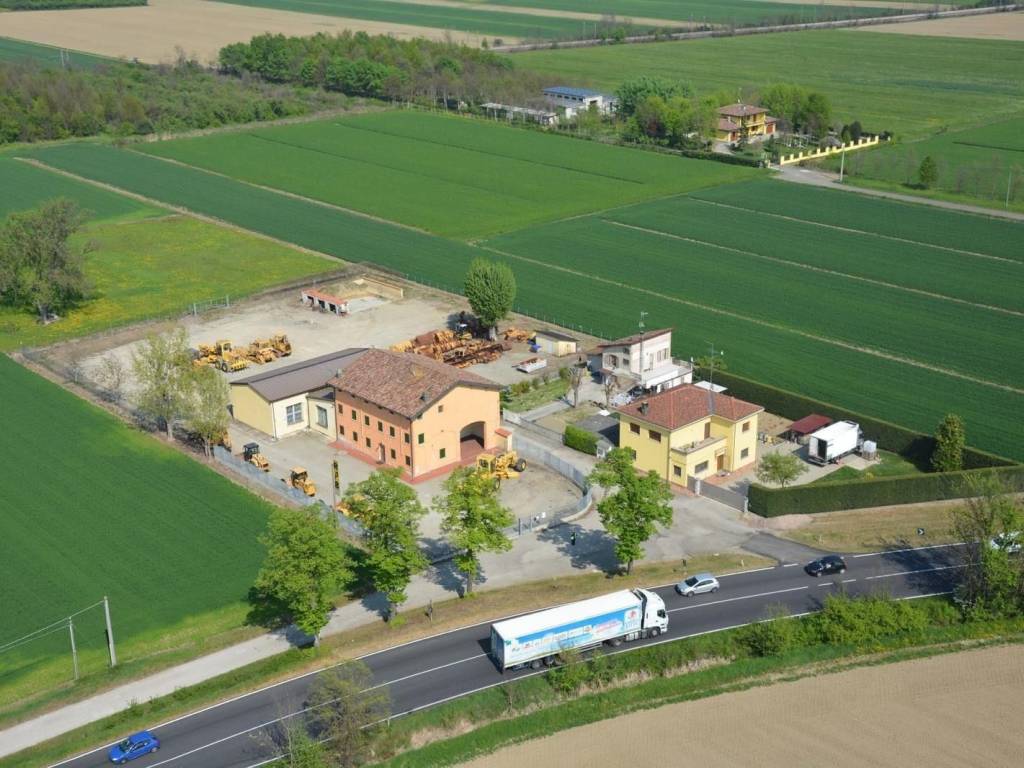 Capannone via emilia ovest 164, castelfranco emilia