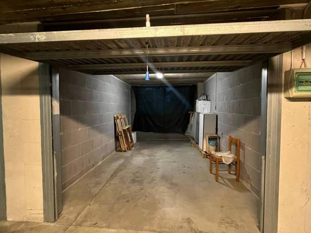 Garage - box via pietro della valle 2, ponte di mezzo - circondaria, firenze