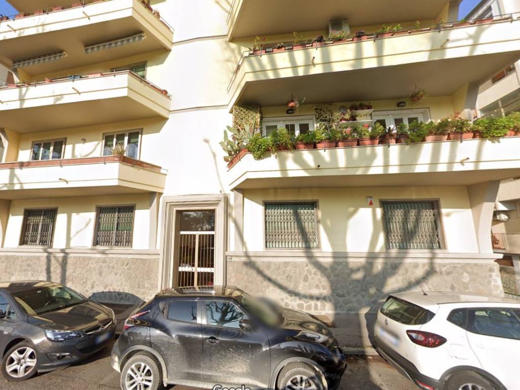Garage - box all'asta via cosseria 28, firenze