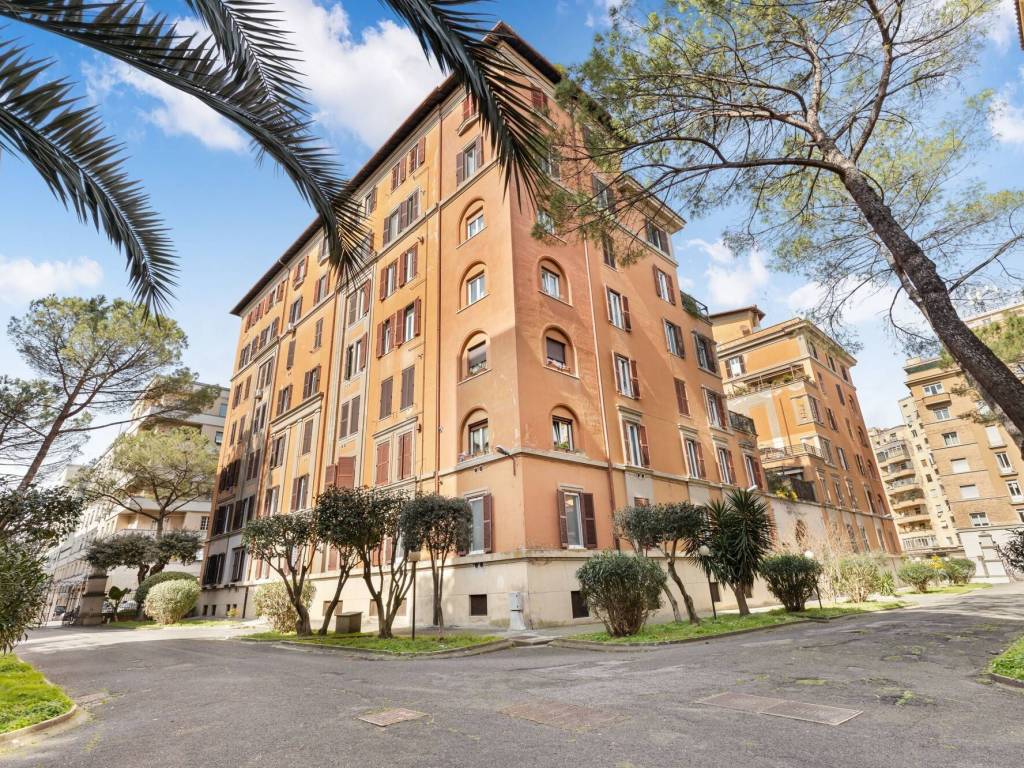 Trilocale via giuseppe sacconi, flaminio, roma