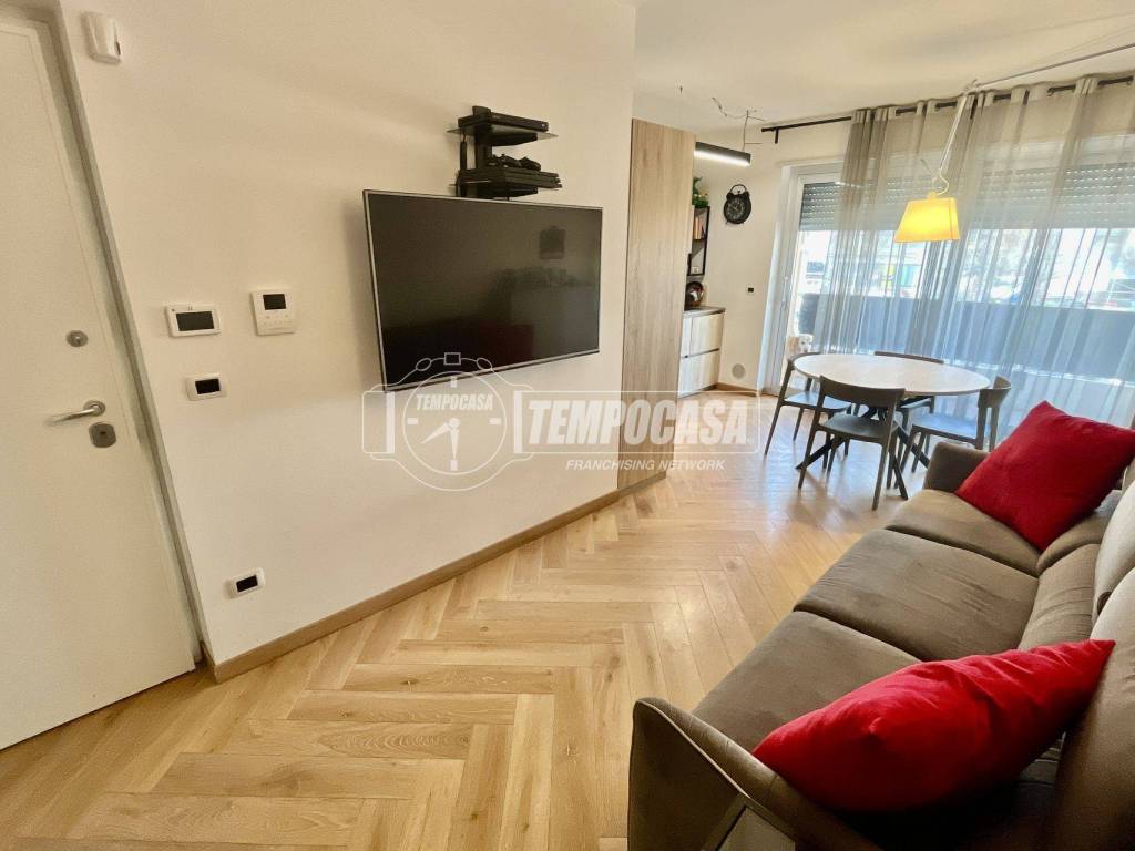Vendita Appartamento Pescara. Bilocale in via Giotto. Nuovo, primo piano,  posto auto, con terrazza, riscaldamento autonomo, rif. 119387237