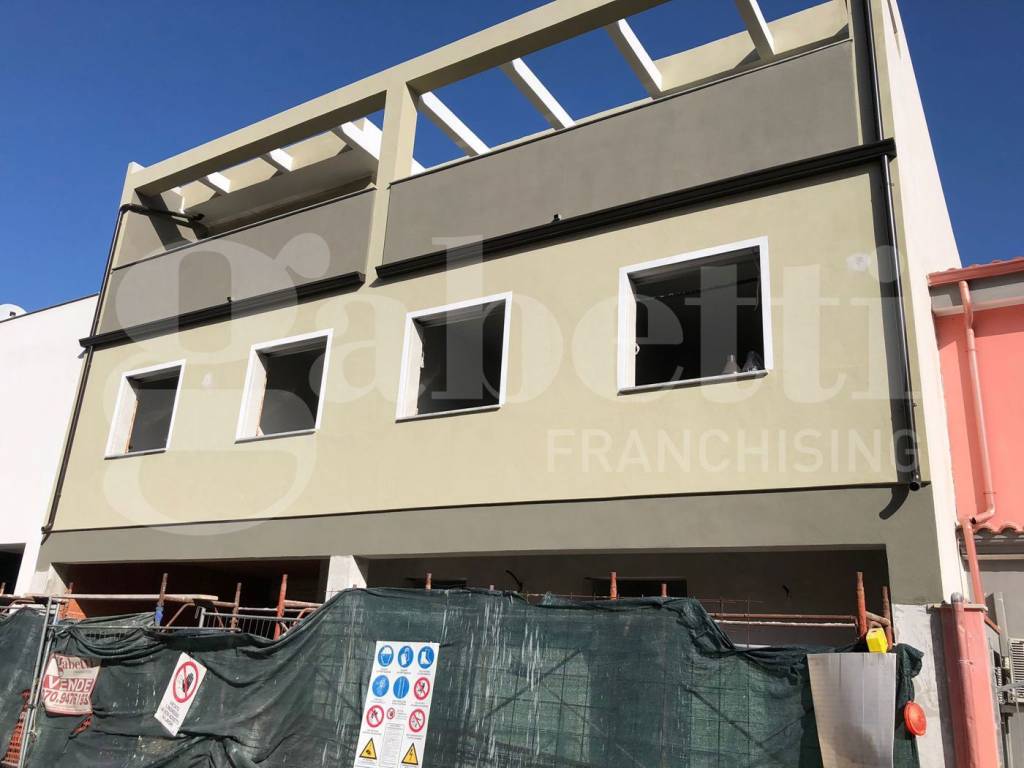 Attico 65 m², elmas