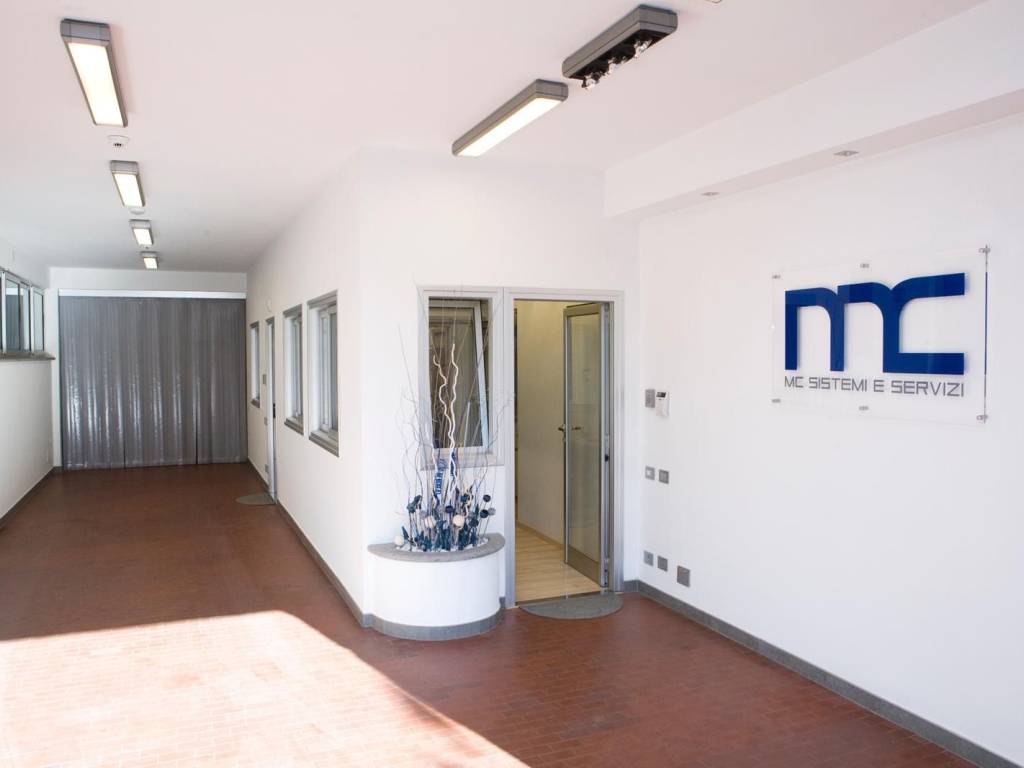 Magazzino - deposito piazza john fitzgerald kennedy 9, ciampino