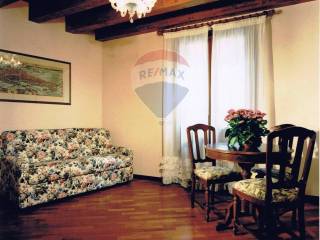 2-room flat San Marco 3614, San Marco, Venice