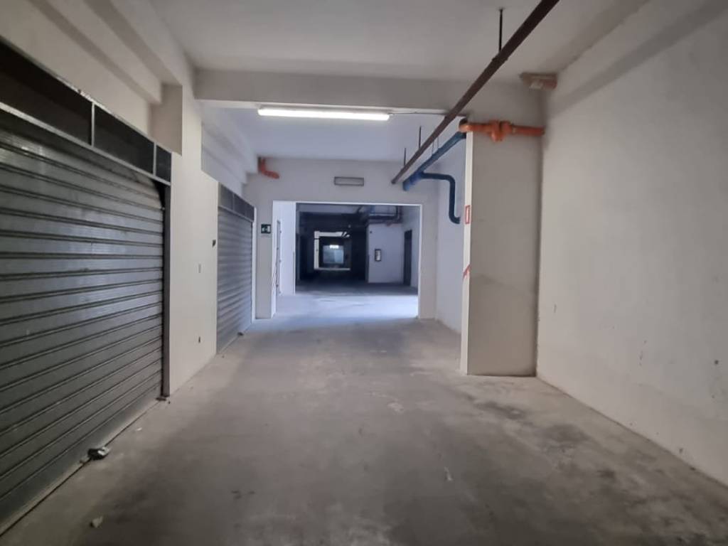 Garage - box via monte mario 1, strasburgo - belgio, palermo