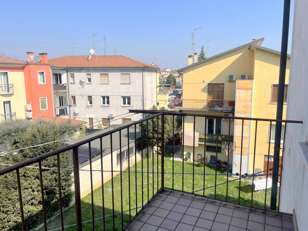 Trilocale viale sant'agostino 41/a, ferrovieri - sant'agostino, vicenza