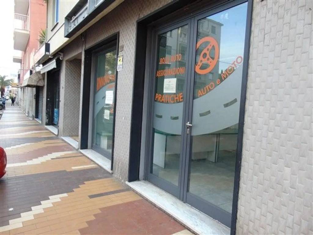 Locale commerciale via aurelia, 221, centro, loano