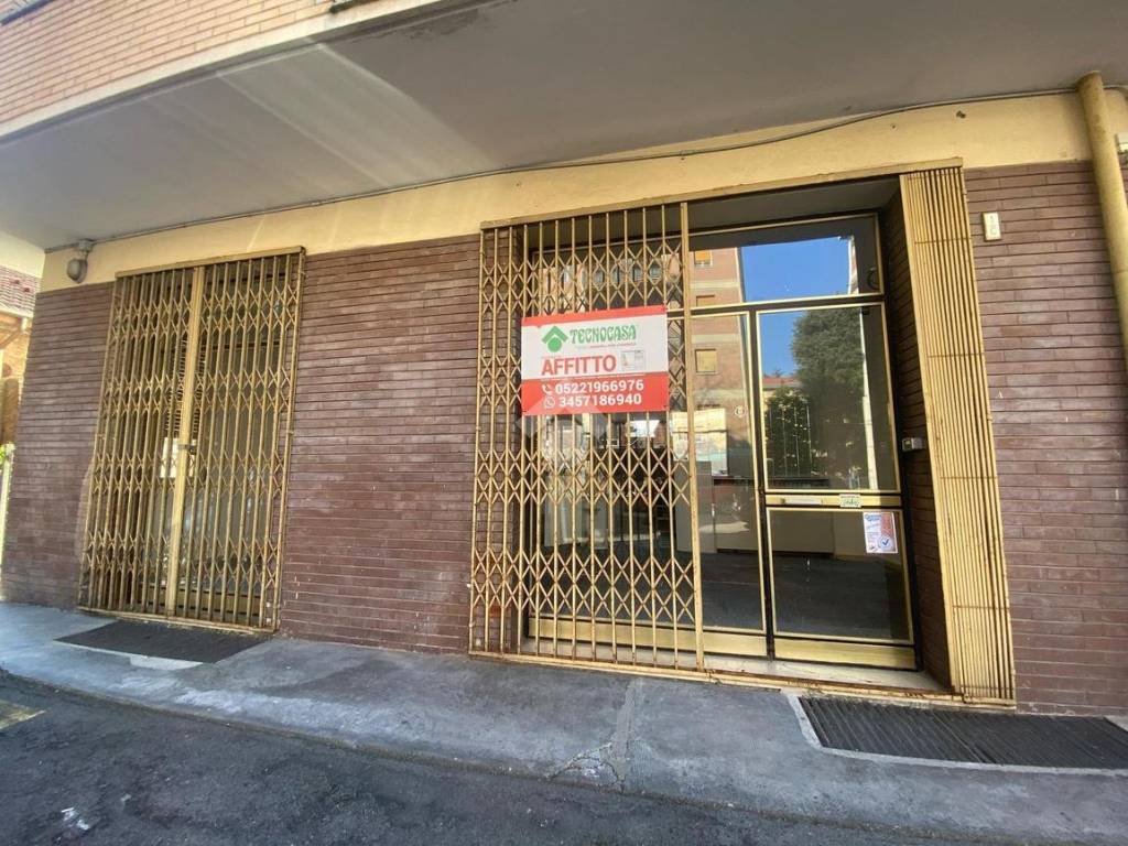 Locale commerciale via bruno buozzi 1, mirabello, reggio emilia