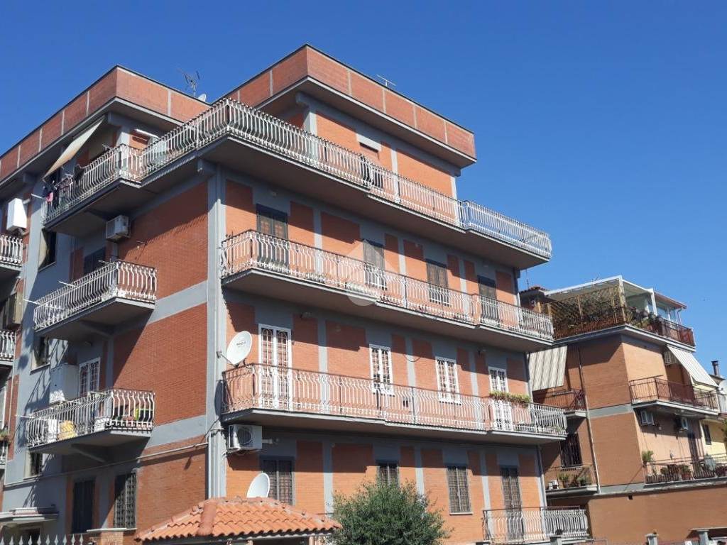 Quadrilocale via di Carcaricola 152, Giardinetti, Roma