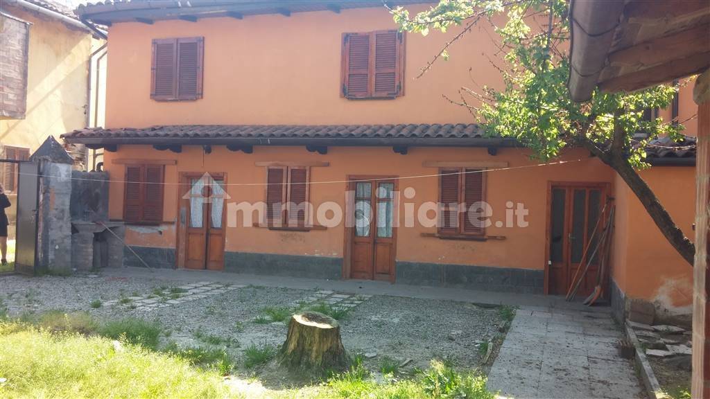 Casa indipendente in vendita a Alluvioni Piovera