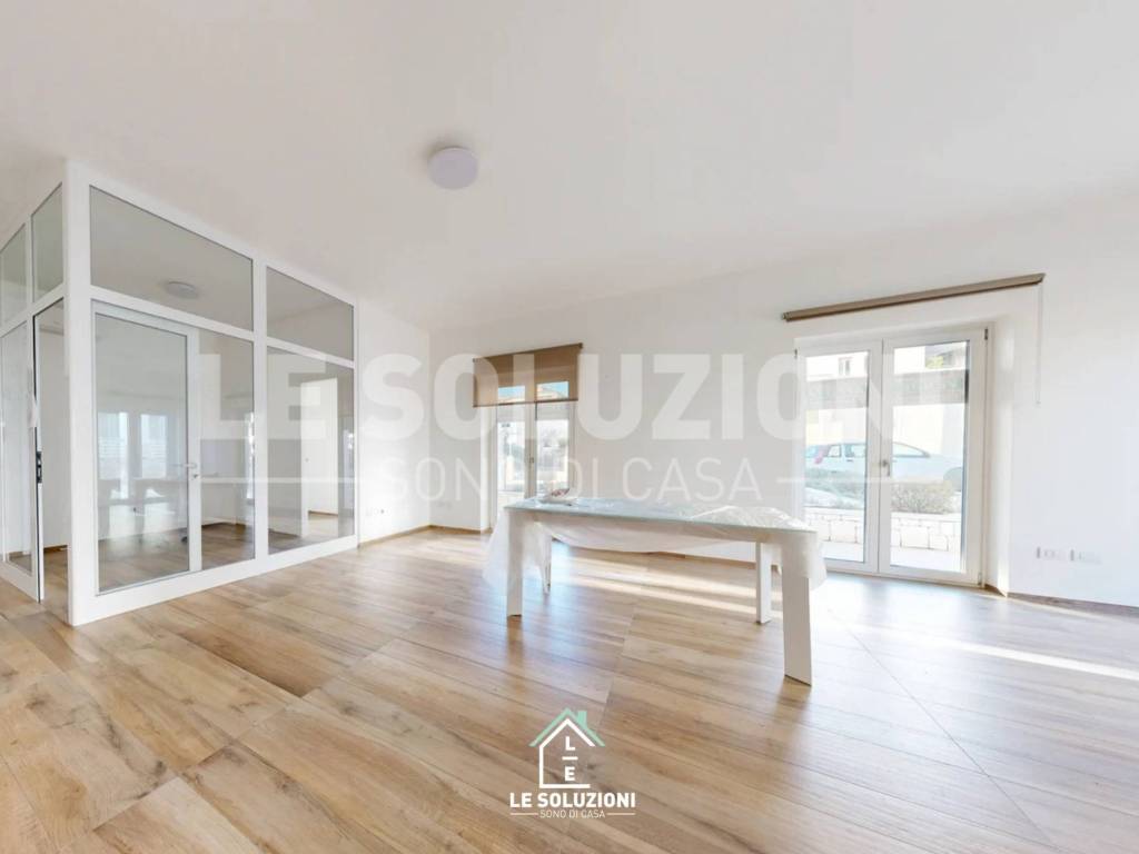Ufficio - studio viale napoleone bonaparte 17/b, putignano