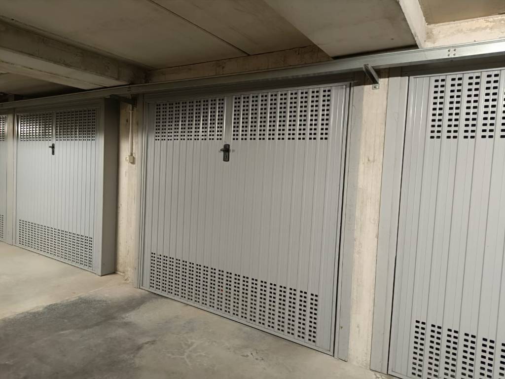 Garage - box corso langhe 16, corso langhe, moretta, corso cortemilia, alba