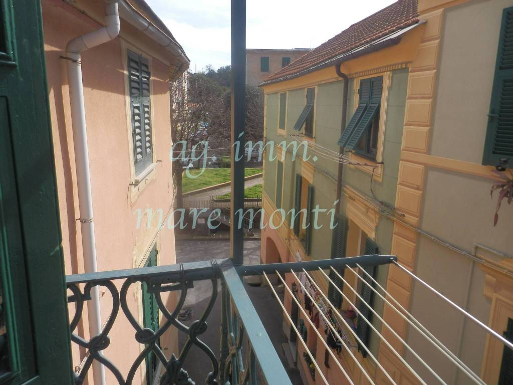 Quadrilocale via san nicolò, centro, albisola superiore