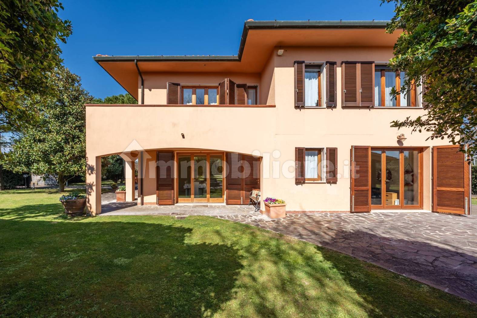 Villa in vendita a Crespina e Lorenzana