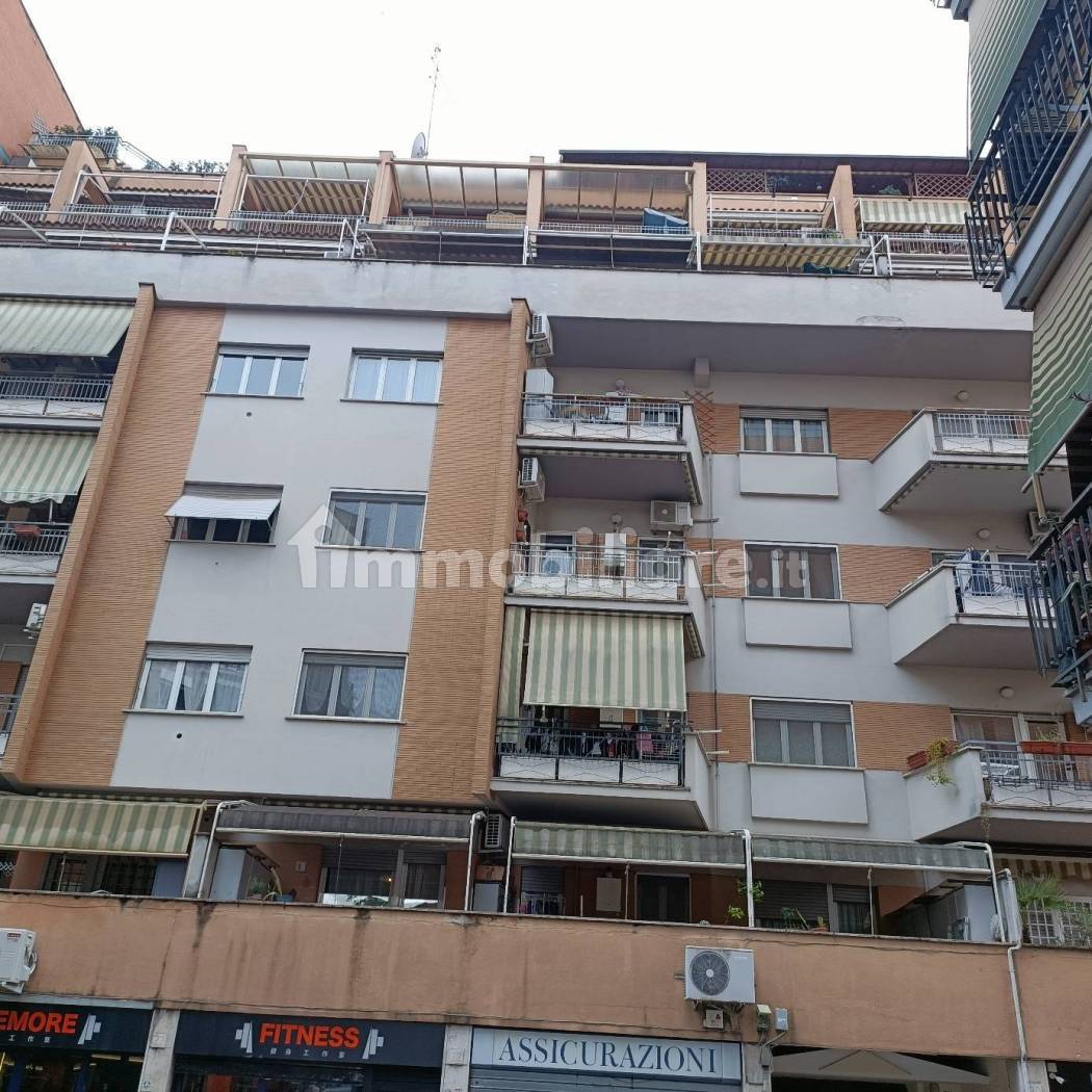 Appartamento in vendita a Roma