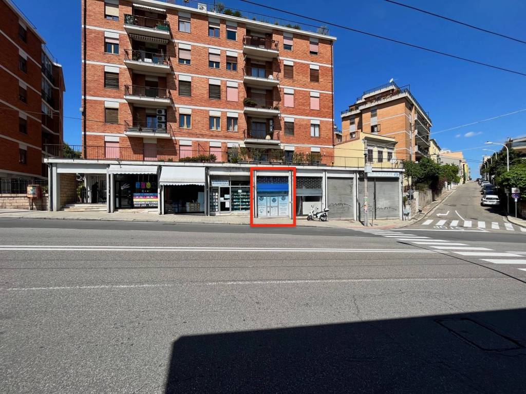 Magazzino - deposito via is mirrionis 16, is mirrionis, cagliari