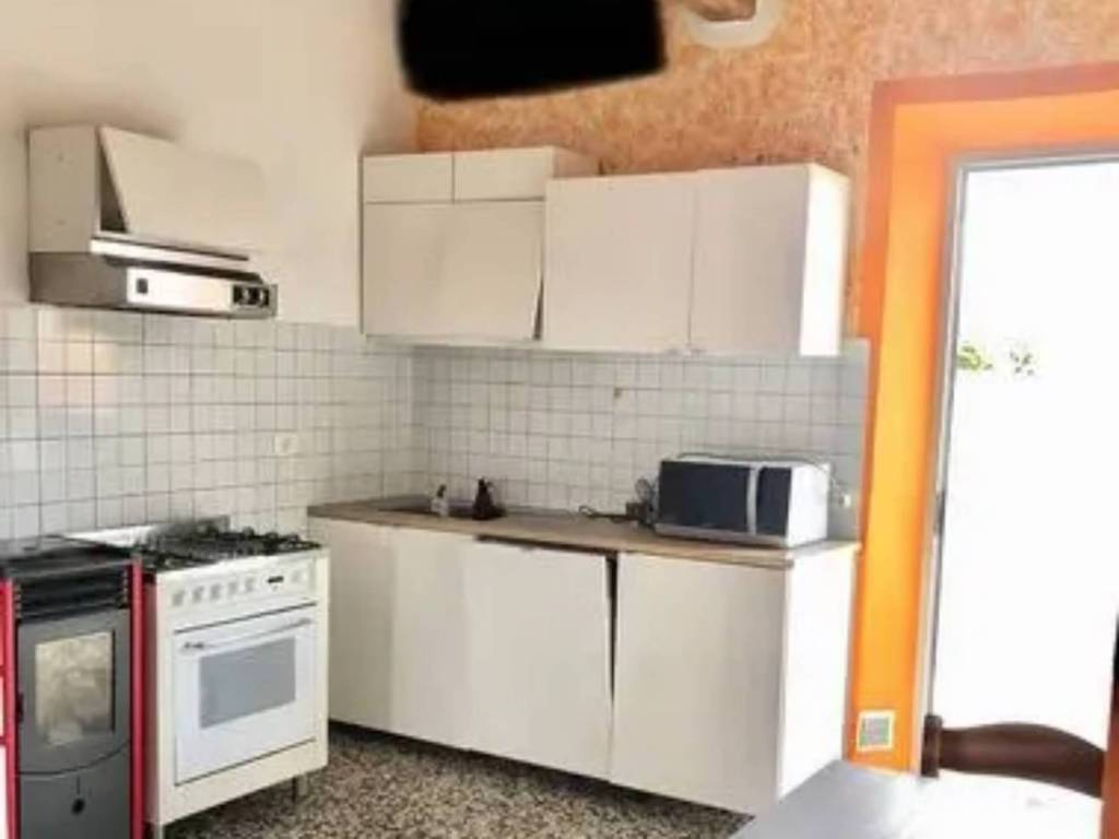 Bilocale via martiri della libertà, orentano, castelfranco di sotto