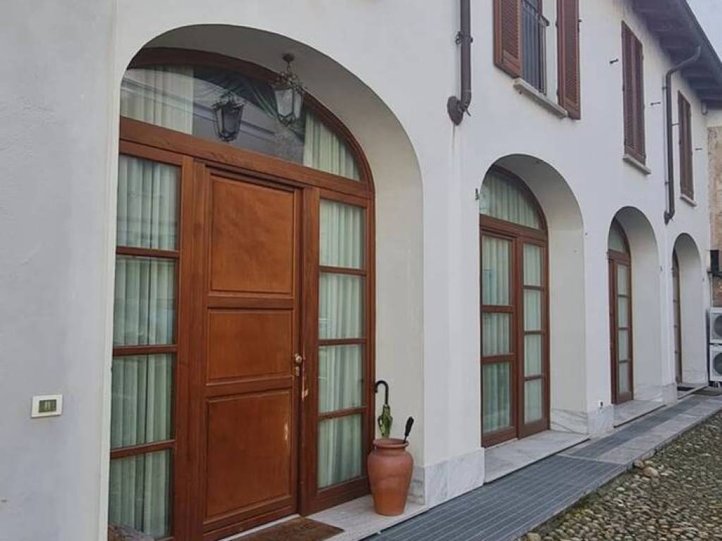 Villa unifamiliare corso giuseppe mazzini, 23, centro storico, novara