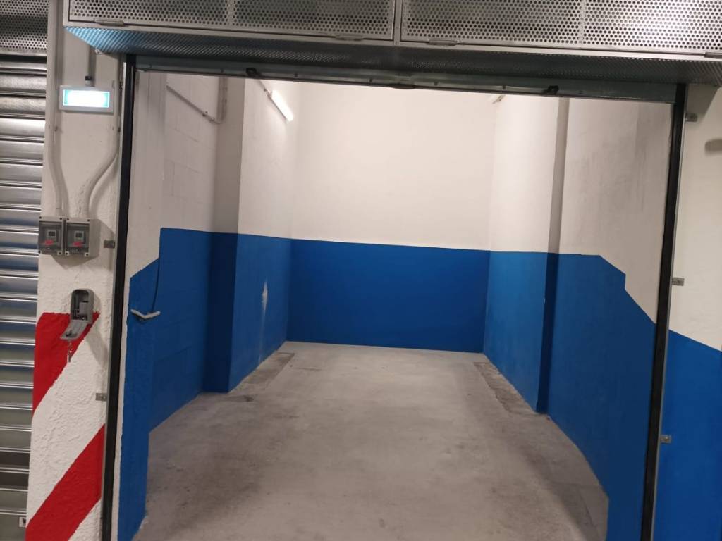 Garage - box via giambattista balbis 17, san donato, torino