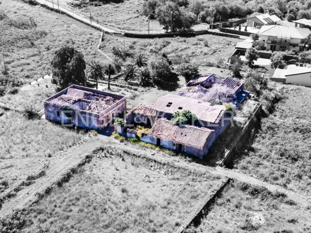 Terreno agricolo via etnea 449, gravina di catania