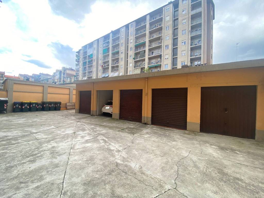 Garage - box via pasquale paoli 12, lingotto, torino
