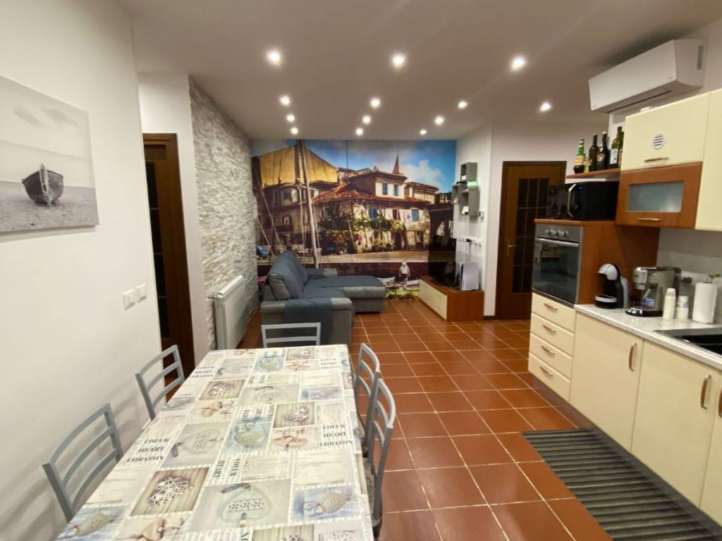 Trilocale molo delle pietre, centro, muggia