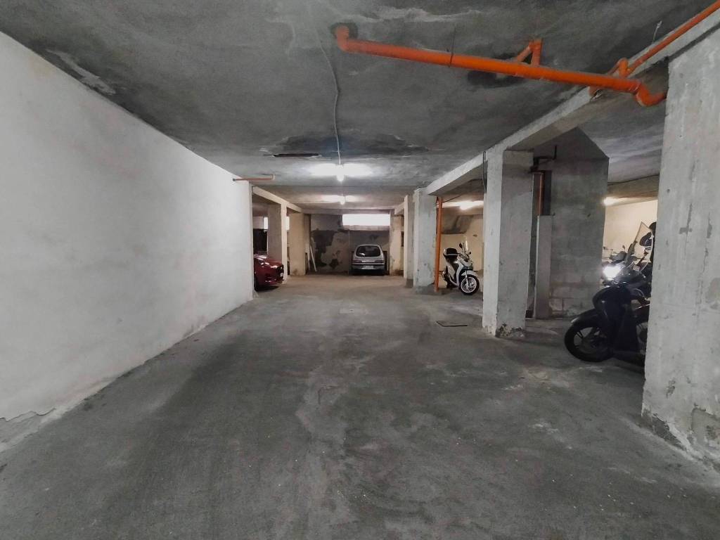 Garage - box via faraci, picanello, catania